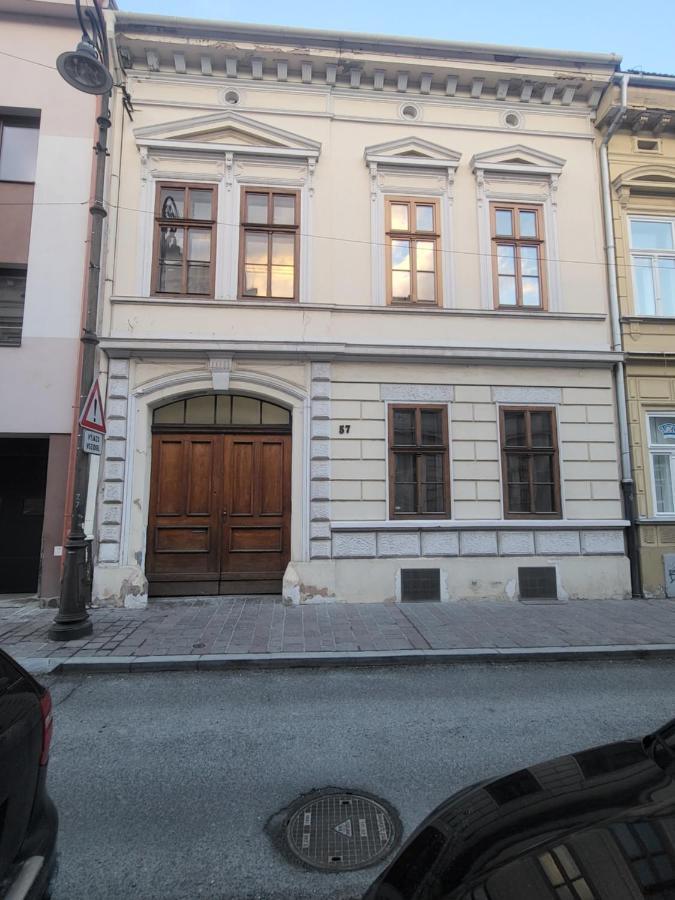 Ferienwohnung Monar Exclusive Center Free Parking In Garage Košice Exterior foto