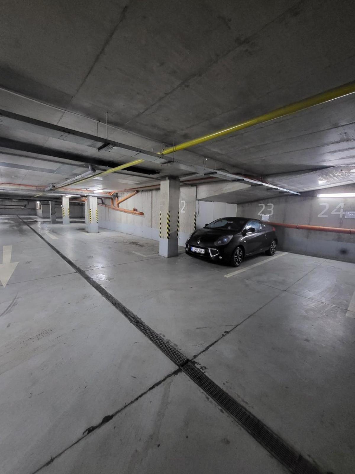 Ferienwohnung Monar Exclusive Center Free Parking In Garage Košice Exterior foto